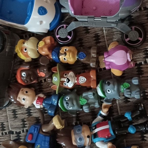 Paw Patrol Toys 27 Piece Set - Picture 14 of 16